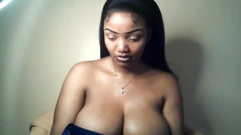 Snapshot of flirtymimie chatting on 06.18.26 flirtymimie online show from 06.18.26
