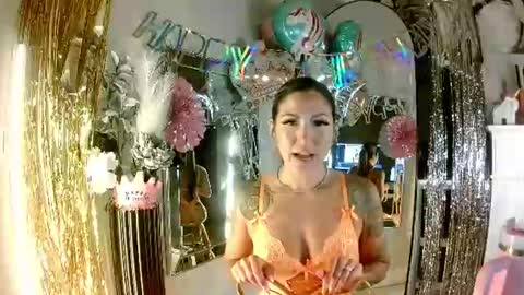 Flobella online show from 08.04.26