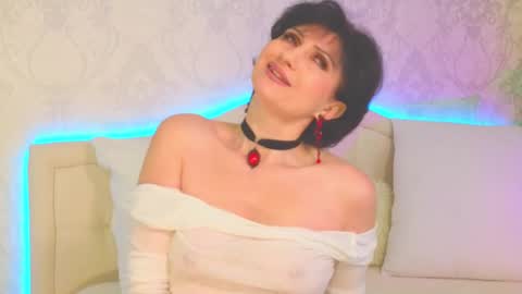 Snapshot of flor_vi chatting on 12.07.24 Victoria create your account through my link online show from 12.07.24