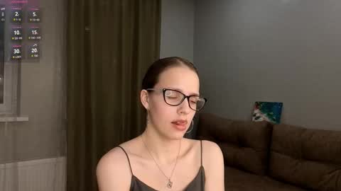 Snapshot of florafitch chatting on 09.22.25 Anna online show from 09.22.25