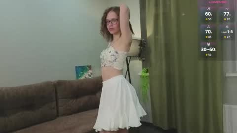 Snapshot of florafitch chatting on 10.11.25 Anna online show from 10.11.25