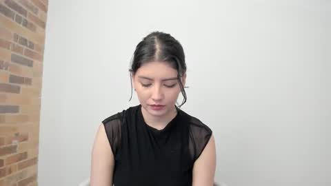 Snapshot of flordejamaica chatting on 11.02.25 Tell me My Love online show from 11.02.25