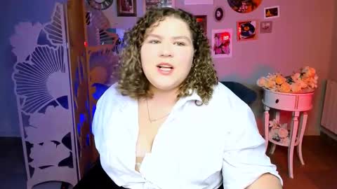 Snapshot of florenceanderson_ chatting on 03.14.26 florenceanderson_ online show from 03.14.26