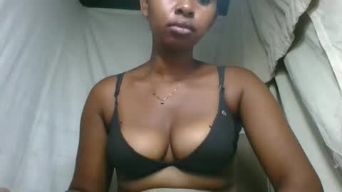 Snapshot of florencia011 chatting on 01.10.26 florencia011 online show from 01.10.26