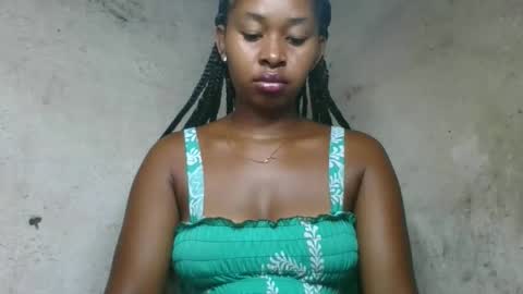 Snapshot of florencia011 chatting on 02.02.26 florencia011 online show from 02.02.26