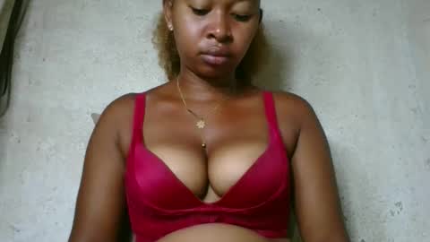 Snapshot of florencia011 chatting on 03.03.26 florencia011 online show from 03.03.26