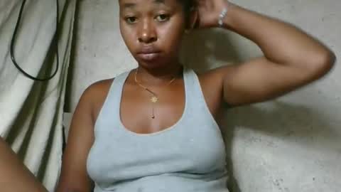 Snapshot of florencia011 chatting on 03.14.26 florencia011 online show from 03.14.26