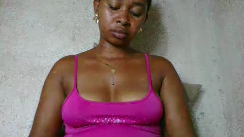 Snapshot of florencia011 chatting on 04.05.26 florencia011 online show from 04.05.26