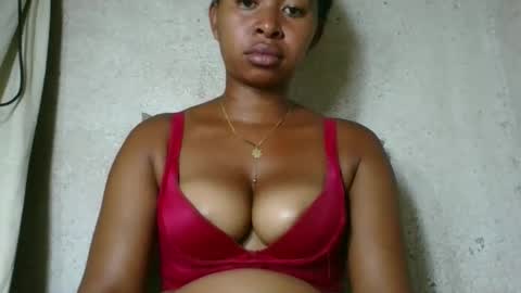 Snapshot of florencia011 chatting on 04.07.26 florencia011 online show from 04.07.26