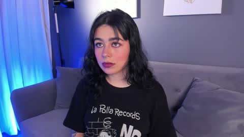 Its a pleasure to meet you. Im Flower. Help me reach 1k. Follow me. online show from 11.07.25