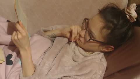 say meow and send tip  online show from 02.22.26