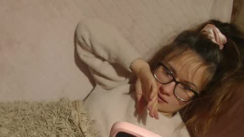 say meow and send tip  online show from 10.28.25