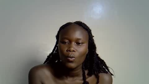 flowerdiva002 online show from 11.24.25