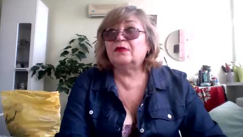 Flowerlower online show from 03.07.25