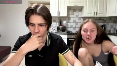 flowerscouple online show from 03.24.26