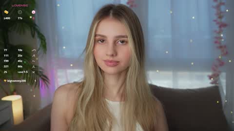 Adeline online show from 12.09.24