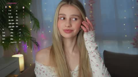 Adeline online show from 02.03.25