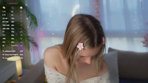 Adeline online show from 02.06.25