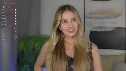 Adeline online show from 09.21.25