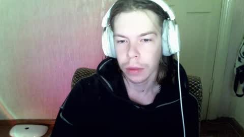 Snapshot of fluffy_boney chatting on 12.03.24 Alexey online show from 12.03.24