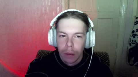 Snapshot of fluffy_boney chatting on 12.03.24 Alexey online show from 12.03.24