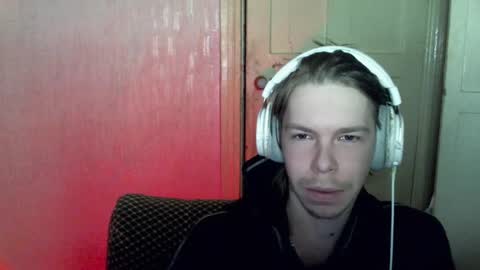 Snapshot of fluffy_boney chatting on 12.30.24 Alexey online show from 12.30.24