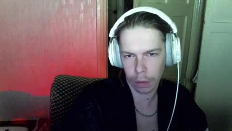 Snapshot of fluffy_boney chatting on 12.31.24 Alexey online show from 12.31.24