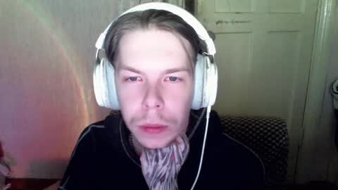 Snapshot of fluffy_boney chatting on 01.17.25 Alexey online show from 01.17.25