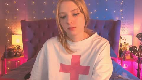 Mia online show from 03.07.25