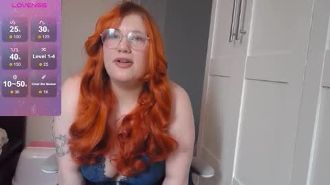 Fluffy Kity online show from 10.31.25