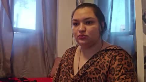 Snapshot of fluffyluna235 chatting on 12.02.25 fluffyluna235 online show from 12.02.25