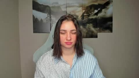 Snapshot of flufyfoxx chatting on 05.11.26 Lina online show from 05.11.26