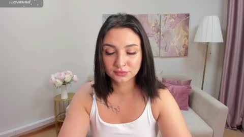 Snapshot of flufyfoxx chatting on 07.14.26 Lina online show from 07.14.26