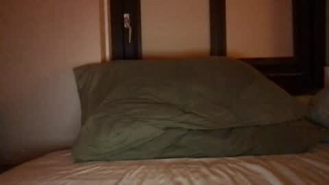 Snapshot of fnmle chatting on 12.14.24 Drew online show from 12.14.24