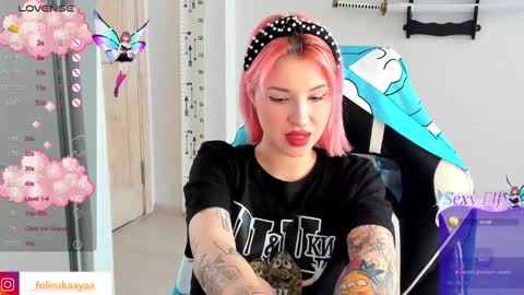 Snapshot of folinskaayaa chatting on 01.24.25 folinskaayaa online show from 01.24.25