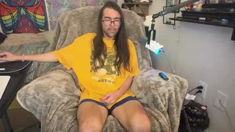 Snapshot of folkemord69 chatting on 10.26.25 Chris online show from 10.26.25