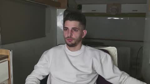 independent model online show from 02.14.26