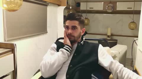 independent model online show from 03.12.26