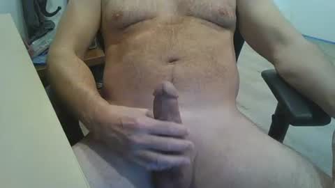 Snapshot of fool4surf chatting on 12.16.25 Socalman online show from 12.16.25