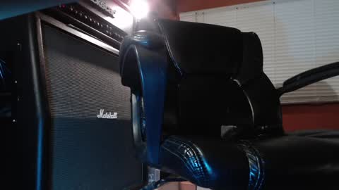 Snapshot of footlover6 chatting on 12.21.24 Thomas Jefferson online show from 12.21.24