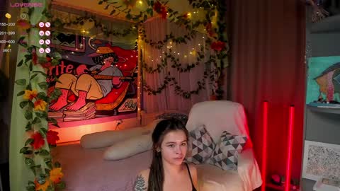 Snapshot of forest_lina chatting on 12.04.24 online show from 12.04.24