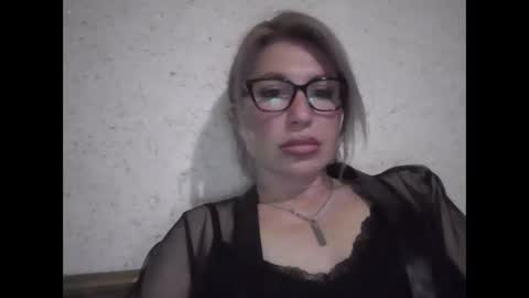 fox_red_lady7 online show from 03.19.26