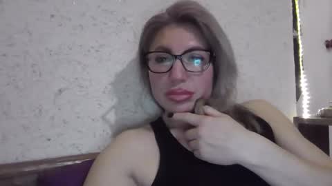 fox_red_lady7 online show from 03.26.26