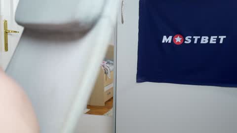 CUSTOM PHOTOS AND VIDEOS -  online show from 01.12.25