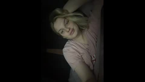 i am your baby Alien  online show from 11.30.25