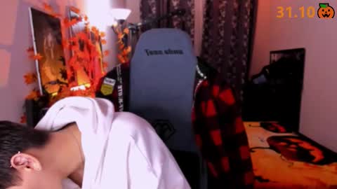 Foxicfu online show from 10.27.25