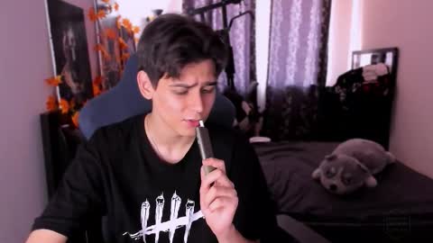 Foxicfu online show from 11.23.25