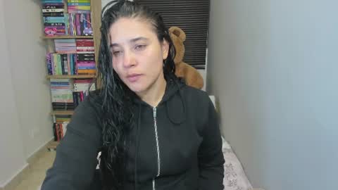 Snapshot of foxwen chatting on 08.05.26 wen. online show from 08.05.26