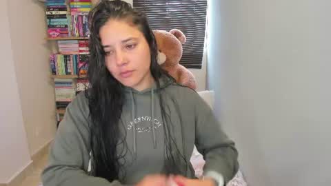 Snapshot of foxwen chatting on 08.05.26 wen. online show from 08.05.26