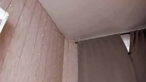 Snapshot of foxxxy__lady chatting on 12.15.24 Kris online show from 12.15.24